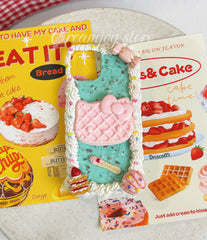 Hello kitty Cake Theme Phone case